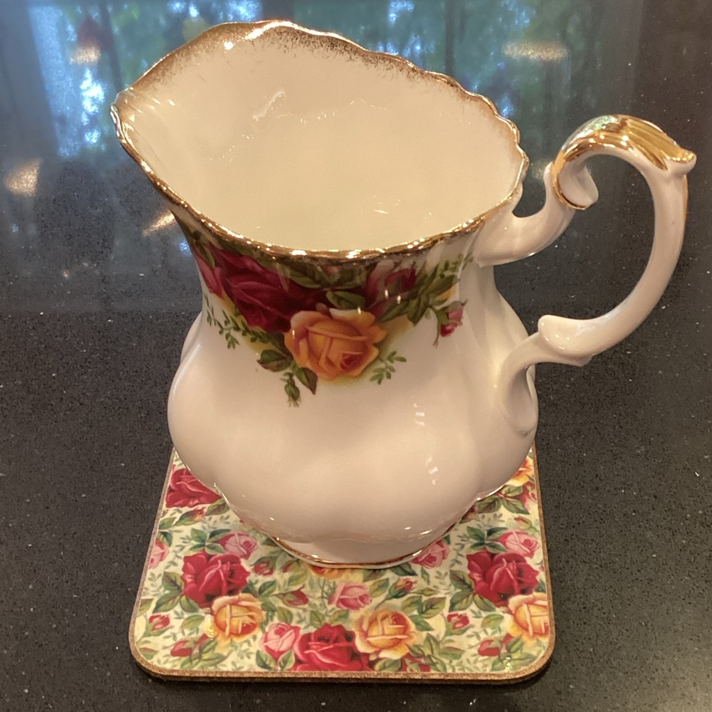 Royal Albert Old Country Roses Creamer